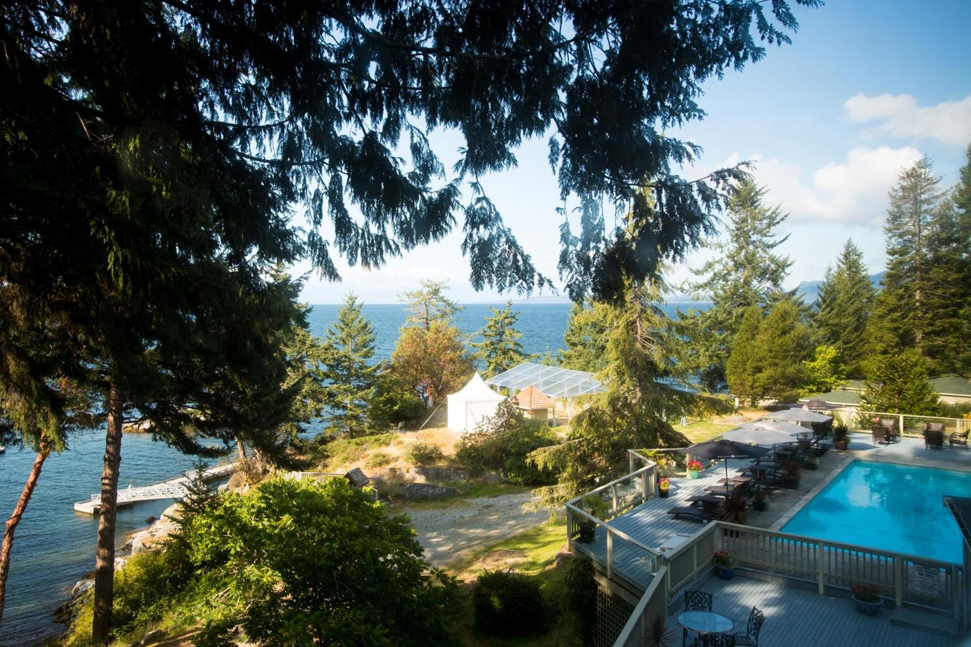 Rockwater Secret Cove Resort Сешелт Екстериор снимка