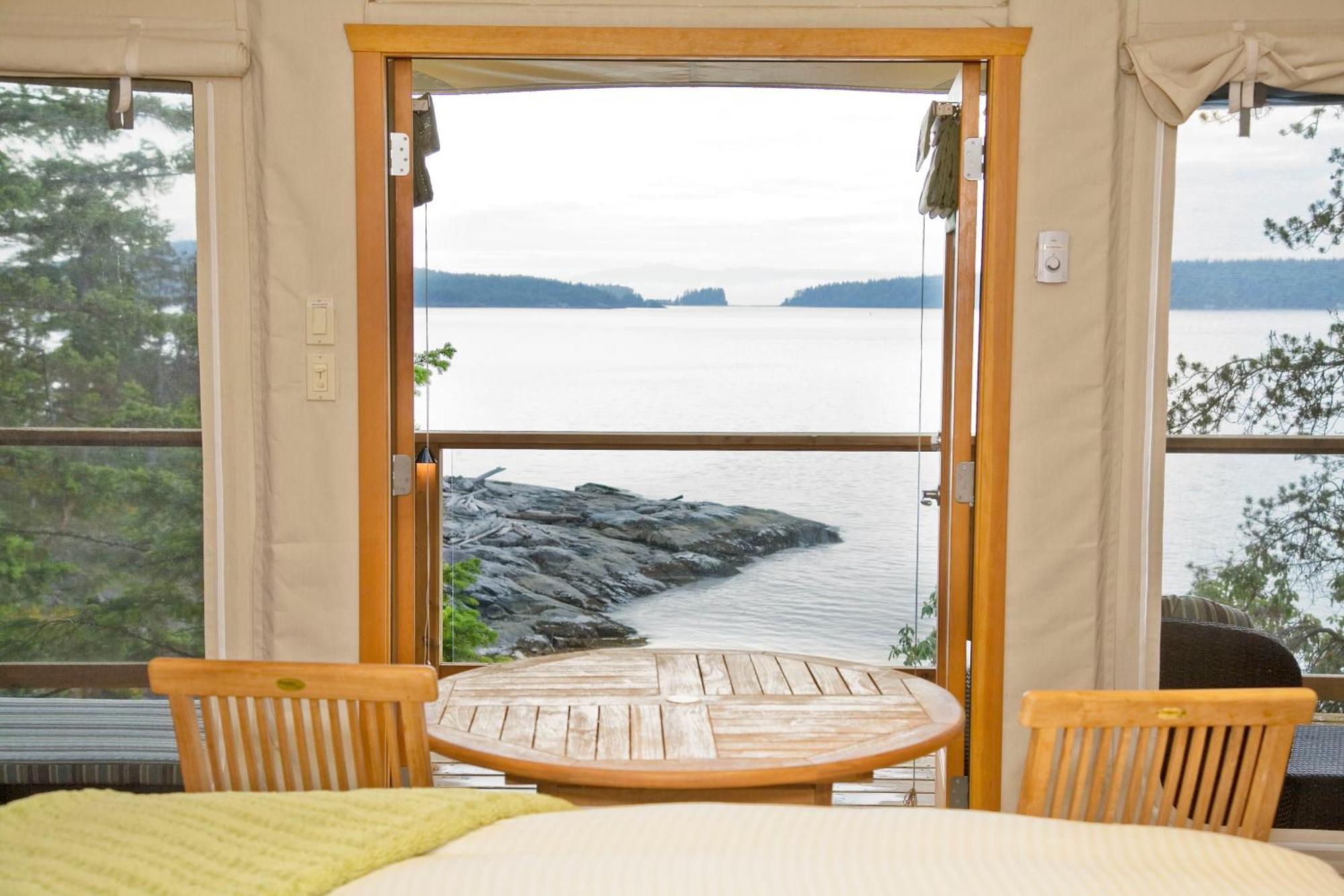 Rockwater Secret Cove Resort Сешелт Екстериор снимка