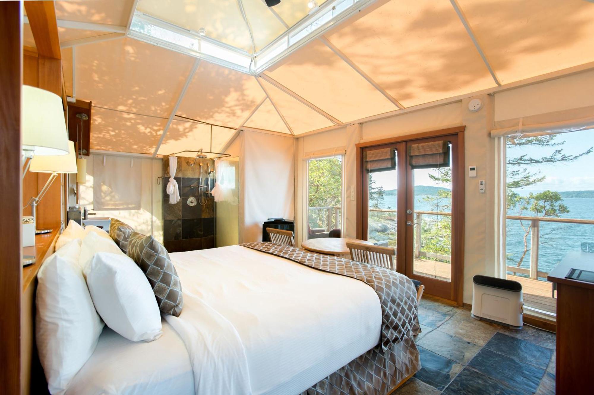 Rockwater Secret Cove Resort Сешелт Екстериор снимка